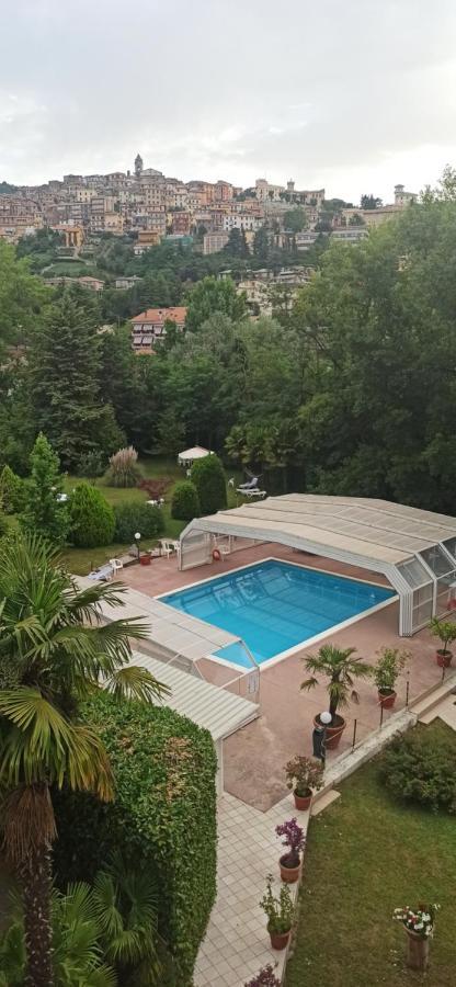 King Hotel Fiuggi Kültér fotó