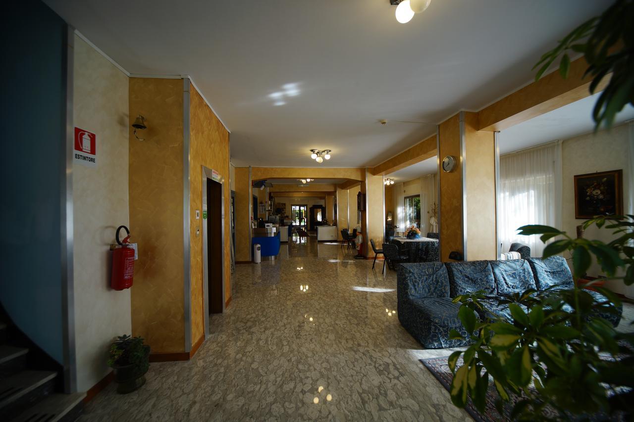 King Hotel Fiuggi Kültér fotó