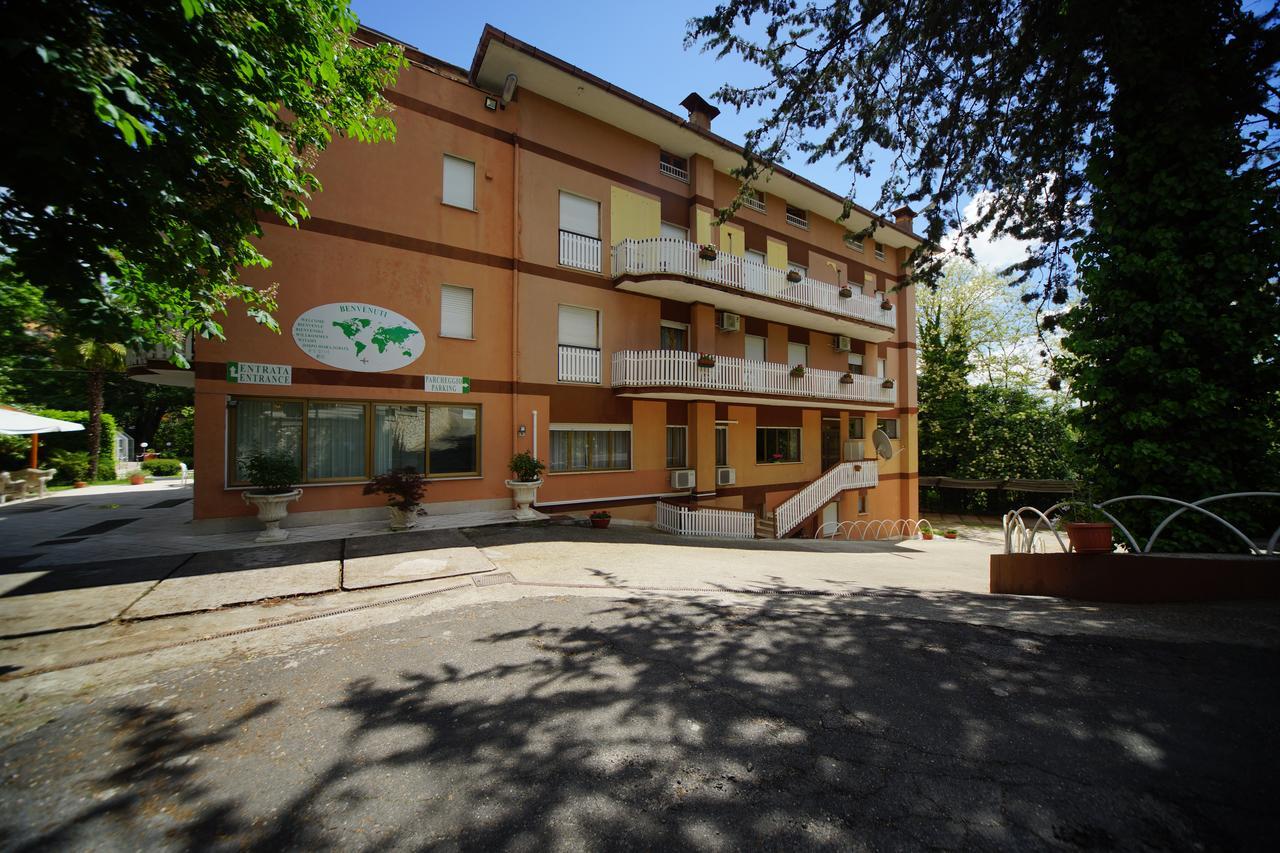 King Hotel Fiuggi Kültér fotó